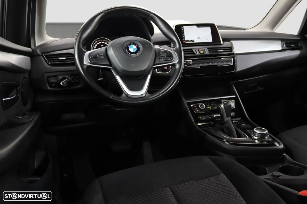 BMW 225xe Active Tourer - 5