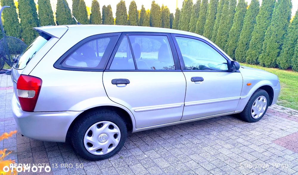 Mazda 323F - 9