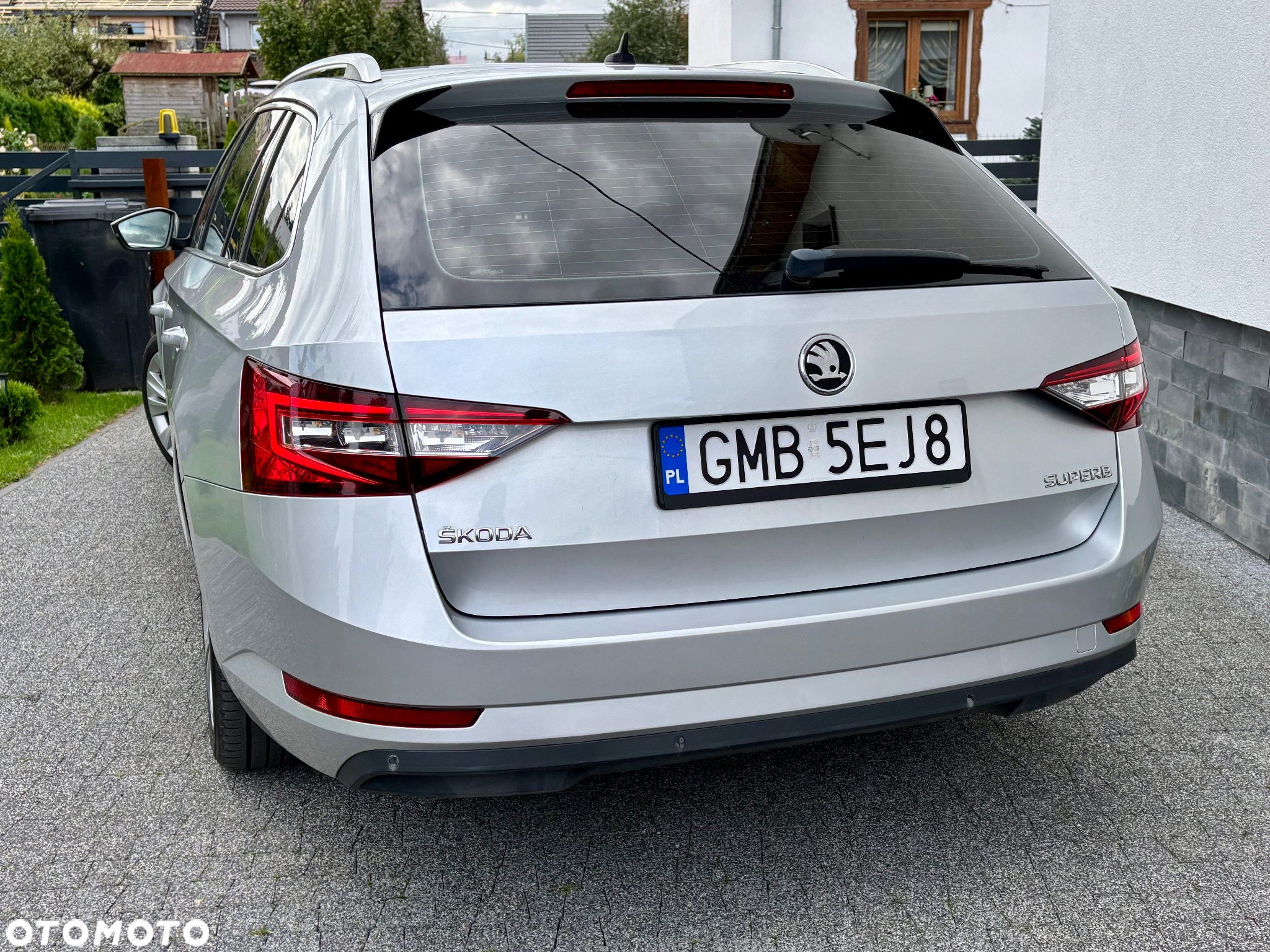 Skoda Superb Combi 2.0 TDI DSG Style - 21