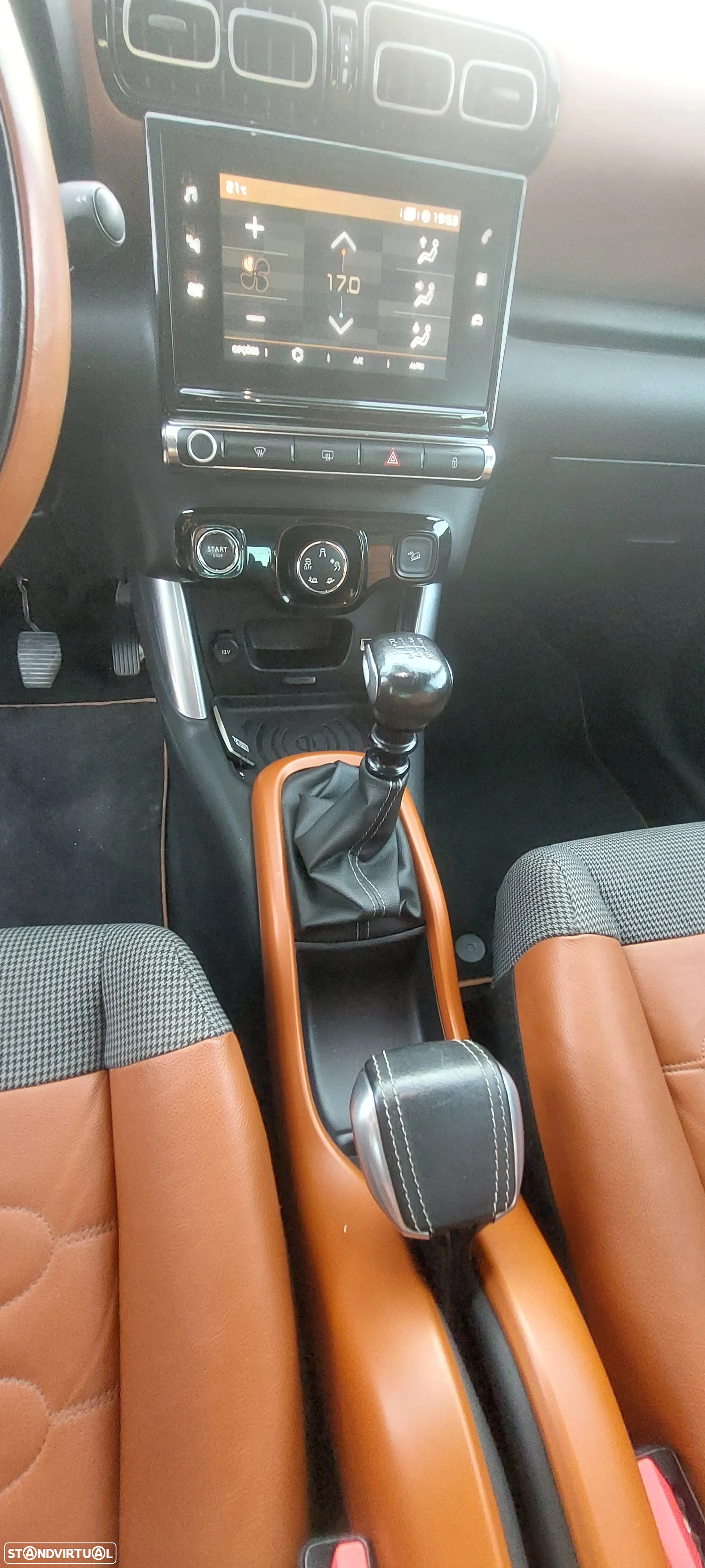 Citroën C3 Aircross 1.2 PureTech Shine - 16