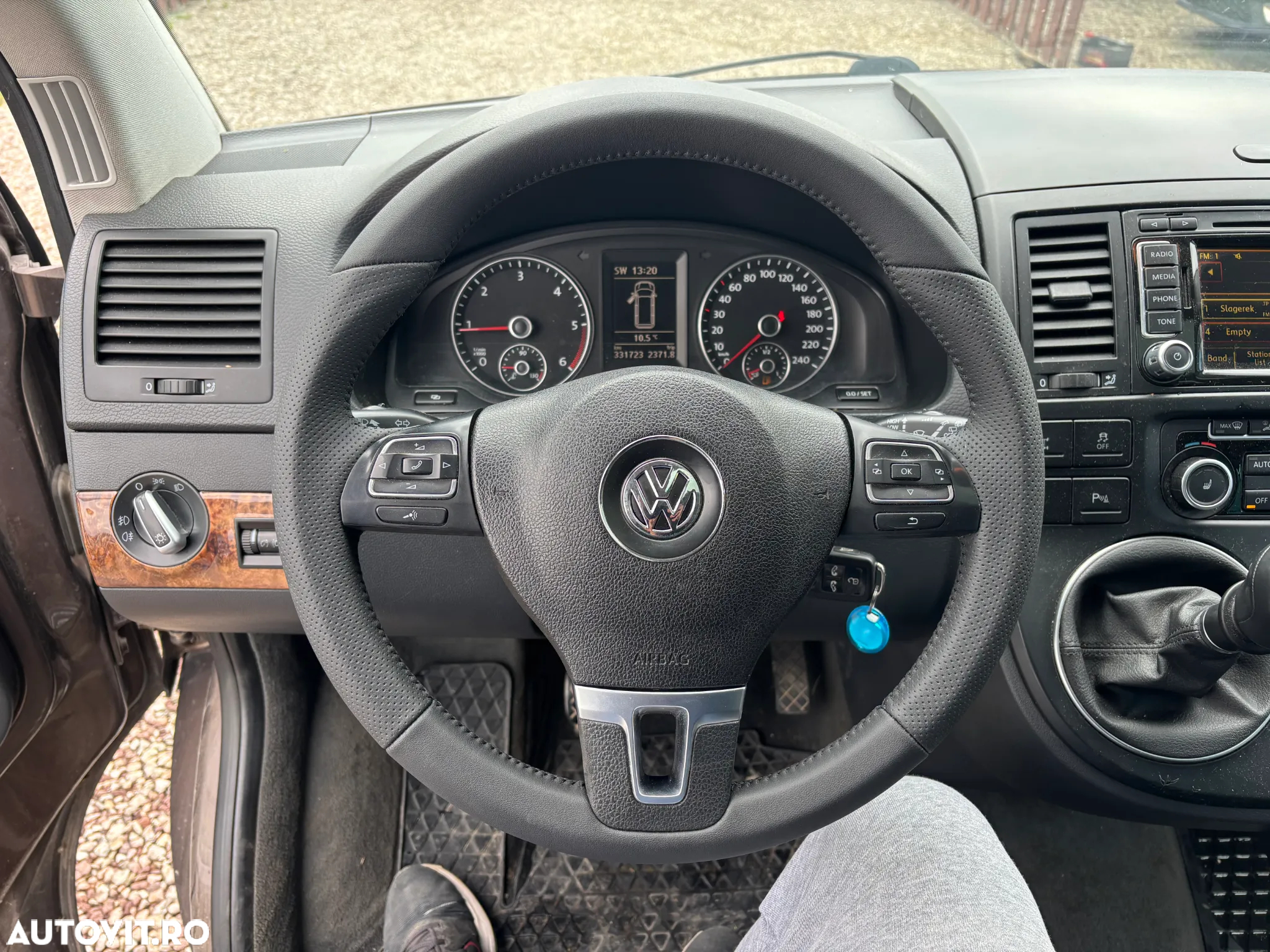Volkswagen Multivan - 4