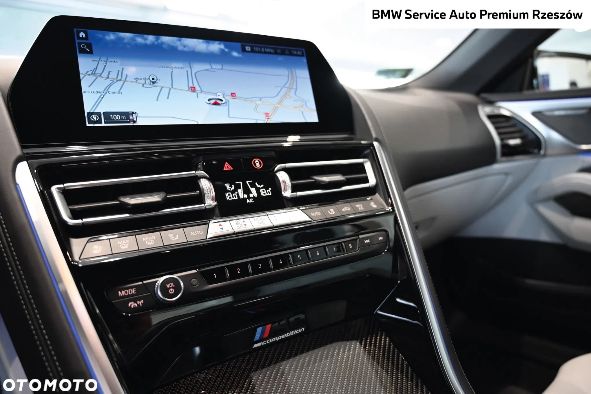 BMW M8 Cabrio Competition - 11