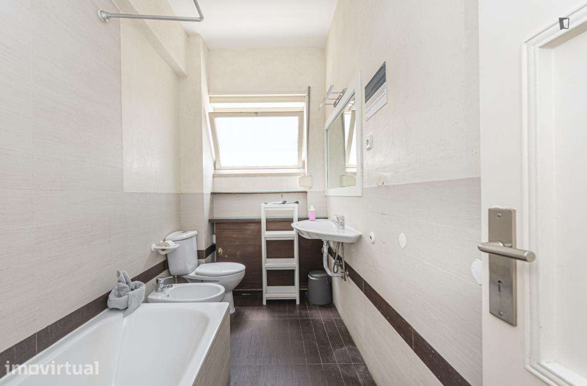Quarto - localizado em Lapa Lisbon - Grande imagem: 2/18