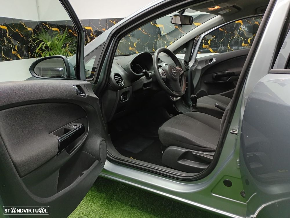 Opel Corsa 1.2 Cosmo - 11