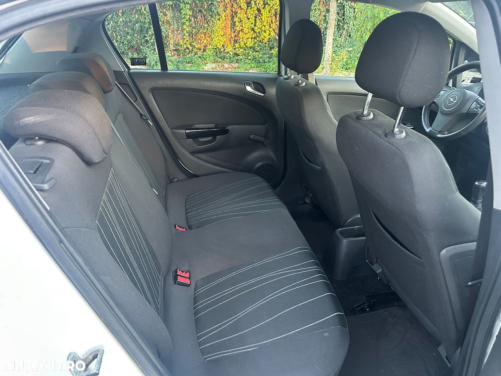 Opel Corsa - 18