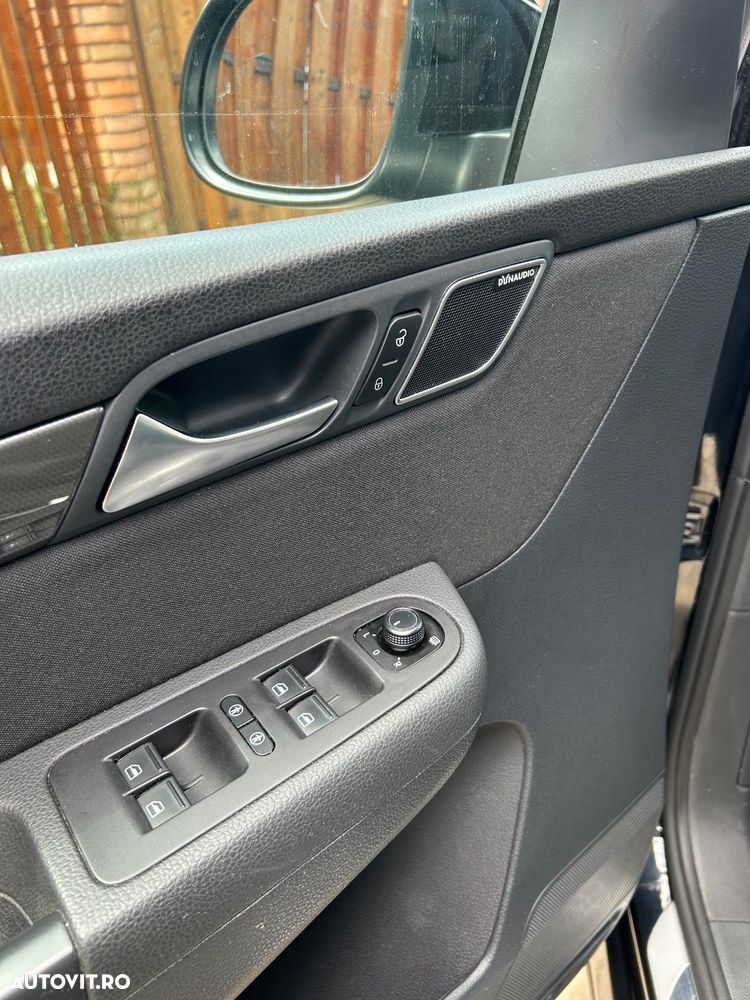 Volkswagen Sharan - 11