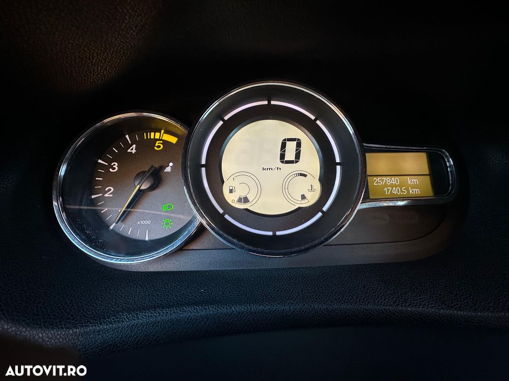 Renault Megane 1.9 dCi FAP Dynamique - 16