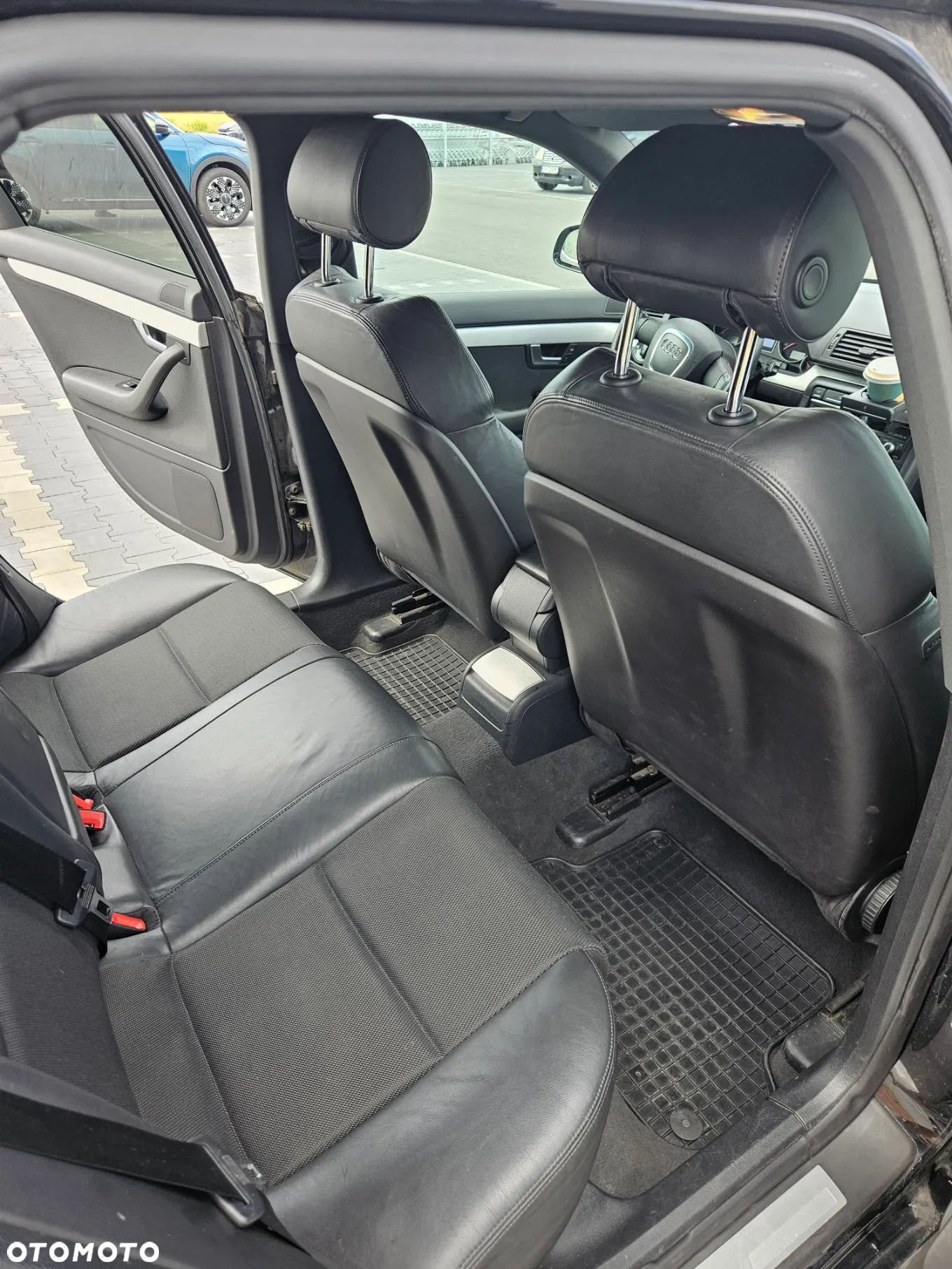 Audi A4 Avant 2.0T FSI - 12