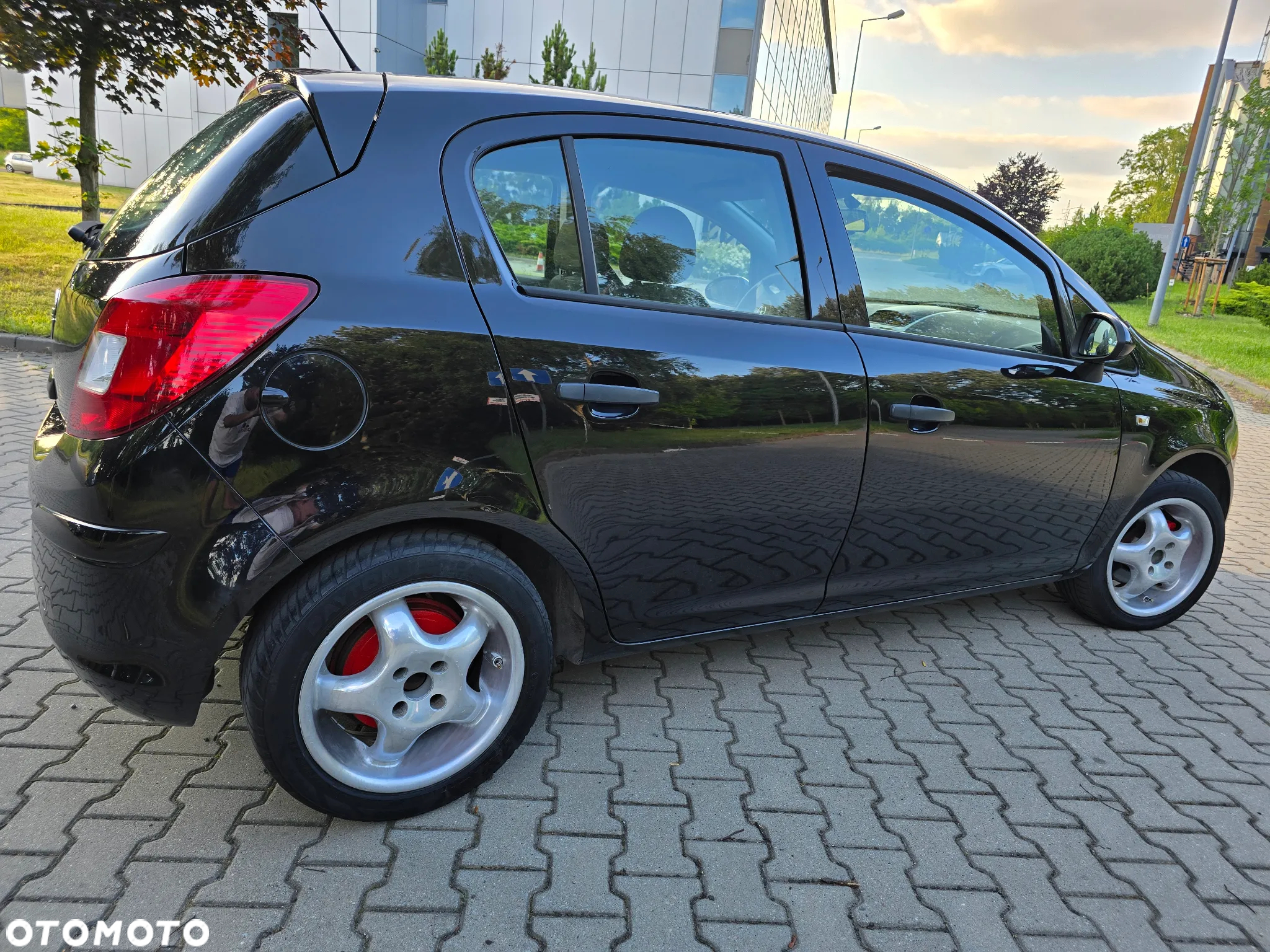 Opel Corsa 1.2 16V Enjoy - 34