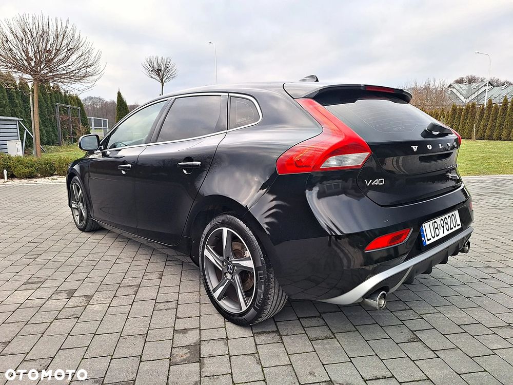 Volvo V40 D2 R Design - 9