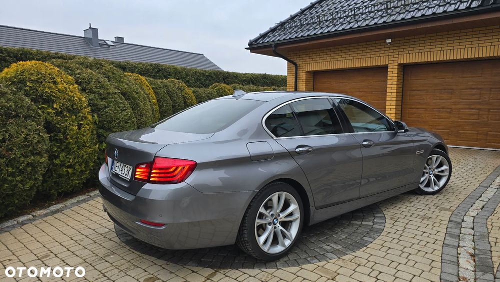 BMW Seria 5 525d xDrive Luxury Line - 23