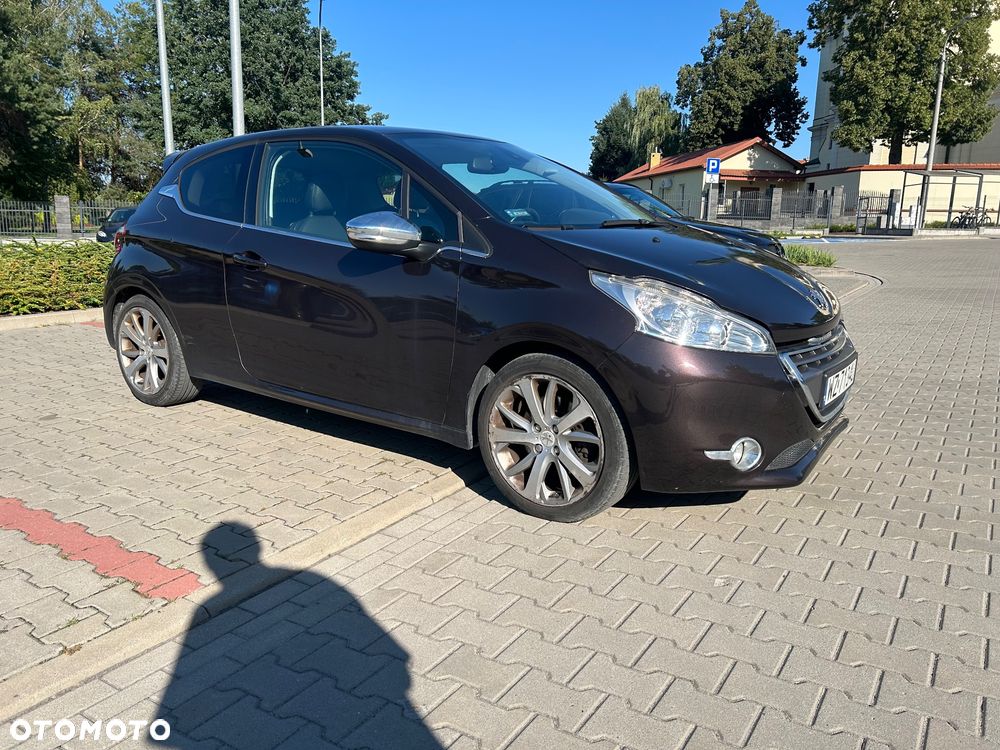 Peugeot 208 1.6 THP Allure - 8