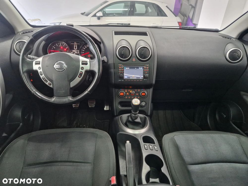 Nissan Qashqai+2 - 14