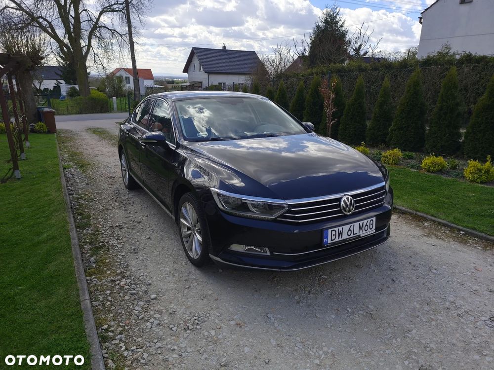 Volkswagen Passat 1.6 TDI SCR DSG Business - 1