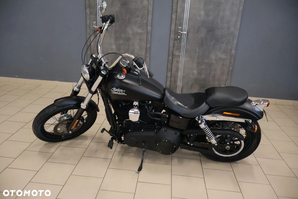 Harley-Davidson Dyna - 6