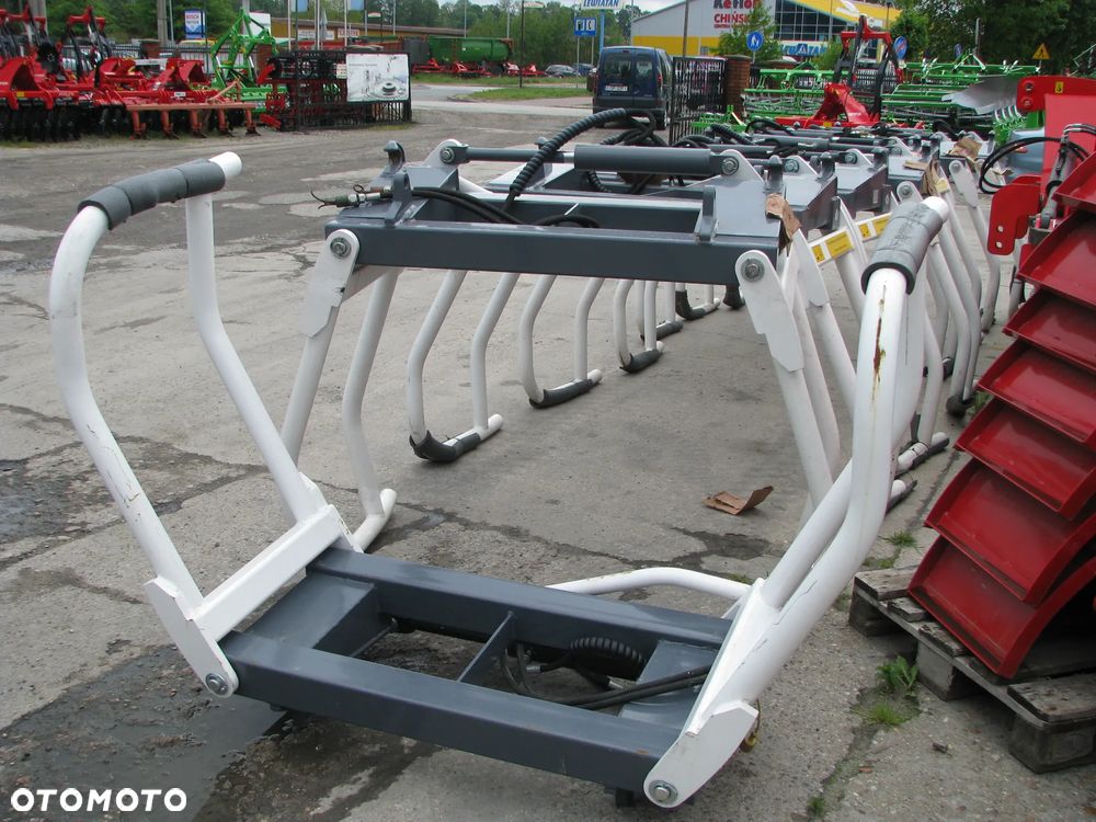 Inny Wycinak do kiszonki 1,75m Kellfri dwa siłowniki, Krokodyl 1,4; 1,6; 1,8; 2,0m Metal-Fach / Euromasz, Łyżka chwytakowa-Łyżko krokodyl, Łyżka materiałó sypkich 1,6; 1,8; 2,0; 2,2; 2,4m Metal-Fach / Pronar, Chwytak Bel, Chwytak do obornika, widły do obornika - 17