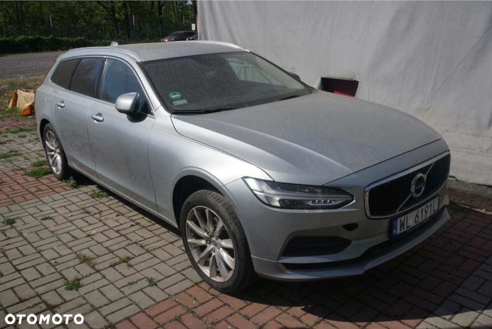 Volvo V90 D4 Momentum - 3