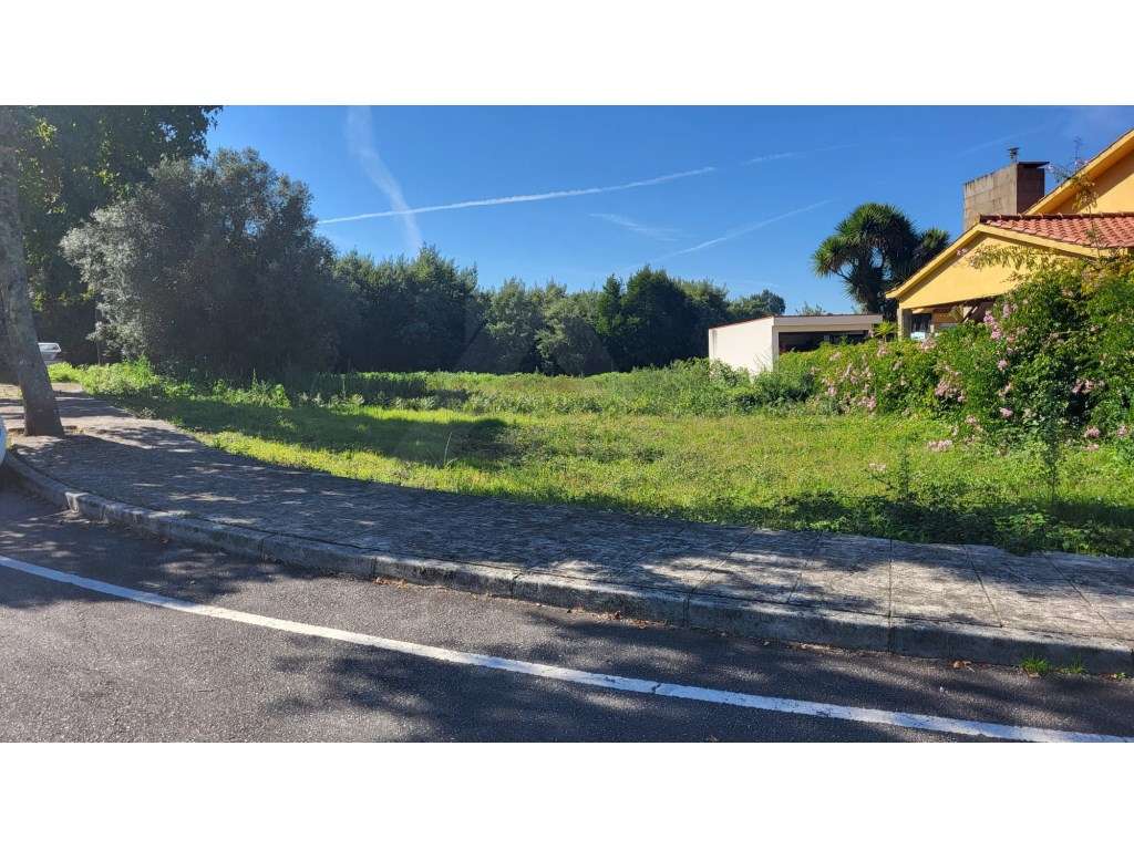 Lote de Terreno no centro da Vila - Grande imagem: 3/5