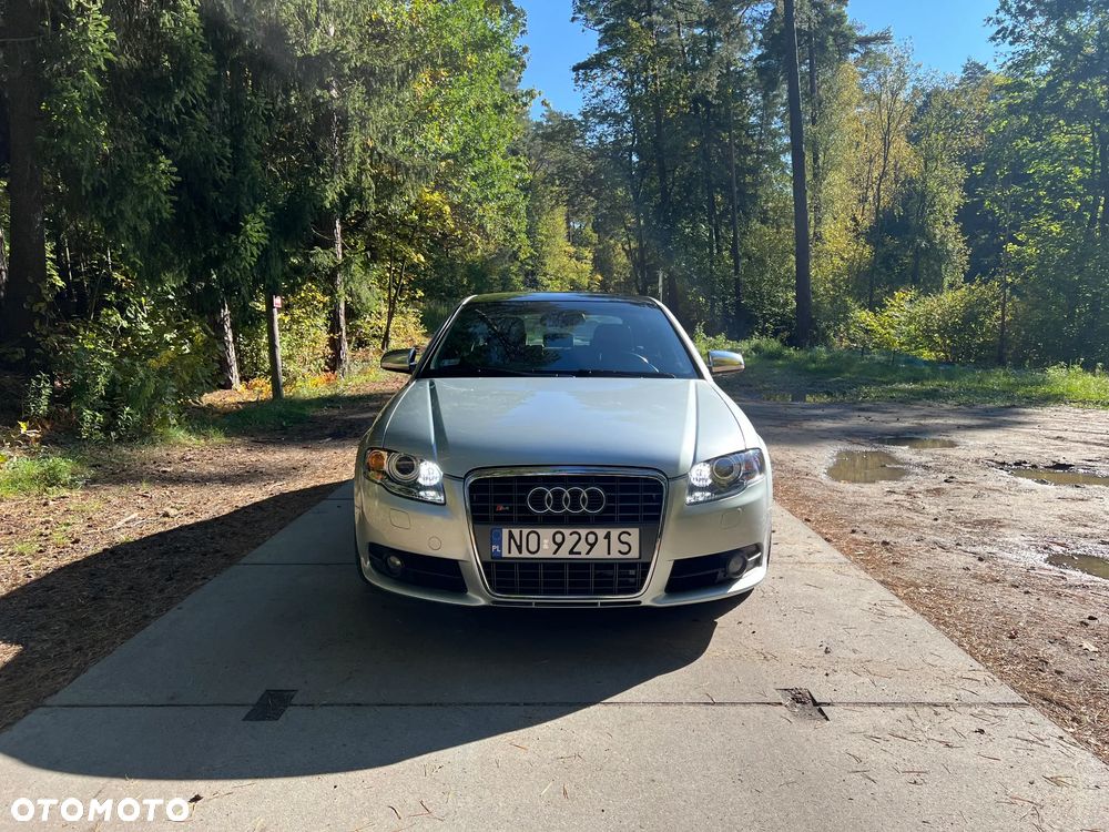 Audi S4 Limousine 4.2 Quattro Tiptr - 9