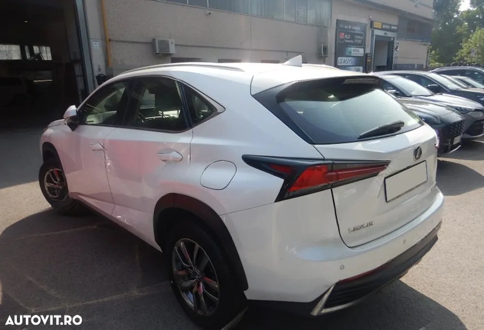 Lexus Seria NX 300h E-FOUR Business Edition - 4