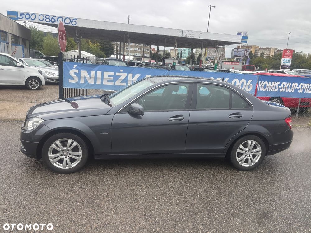 Mercedes-Benz Klasa C 180 CGI Automatik BlueEFFICIENCY - 14