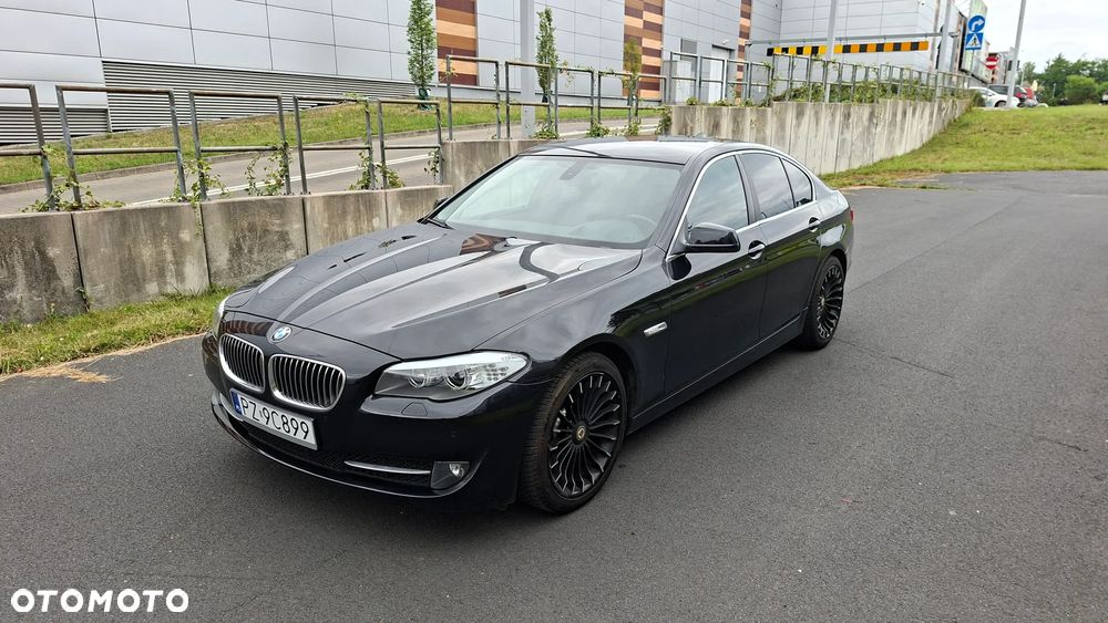 BMW Seria 5 528i Sport-Aut - 6