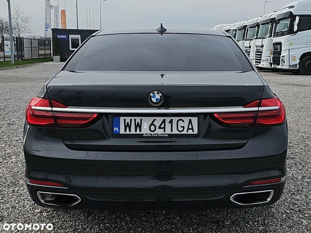 BMW Seria 7 740Le xDrive iPerformance - 6
