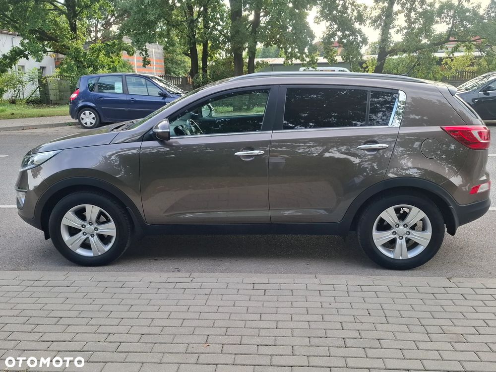 Kia Sportage 1.6 GDI 2WD Fifa World Cup Edition - 4