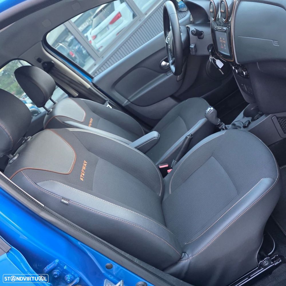 Dacia Sandero Stepway TCe 90 Easy-R Celebration - 29