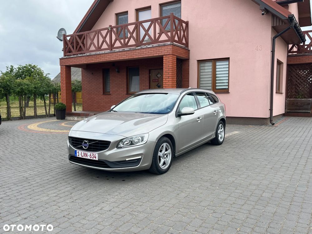 Volvo V60 D2 Drive-E Summum - 1