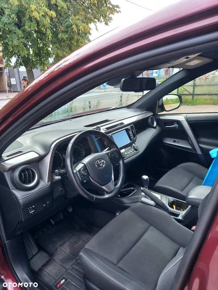 Toyota RAV4 - 7