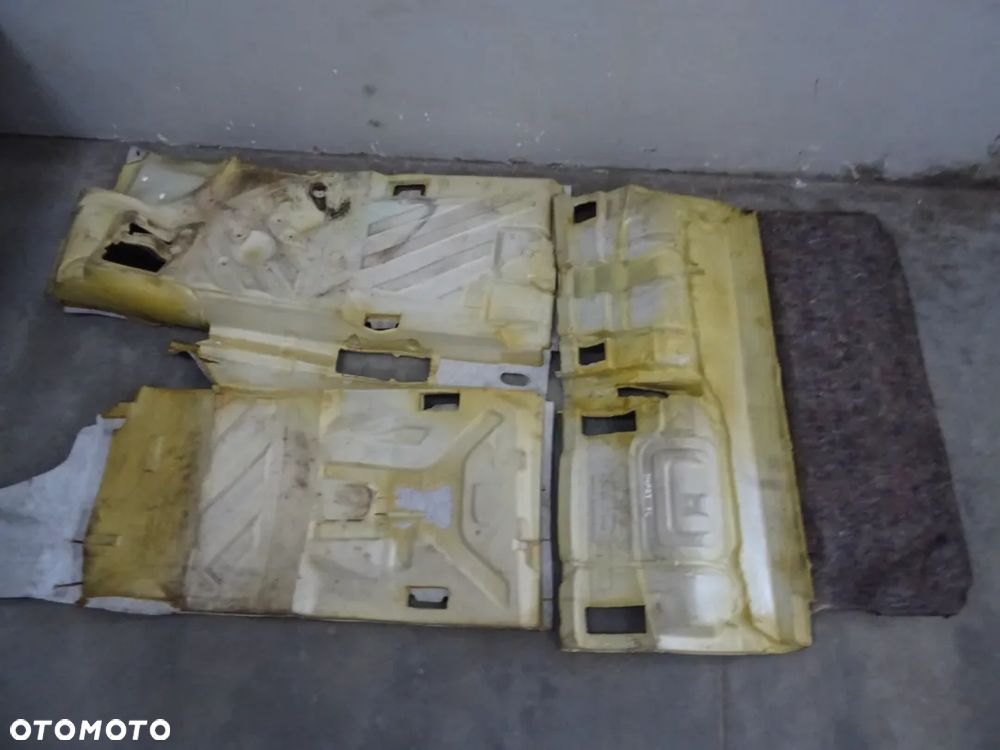 DYWAN PODŁOGA WYKŁADZINA SMART FORTWO I LIFT NR145 - 7