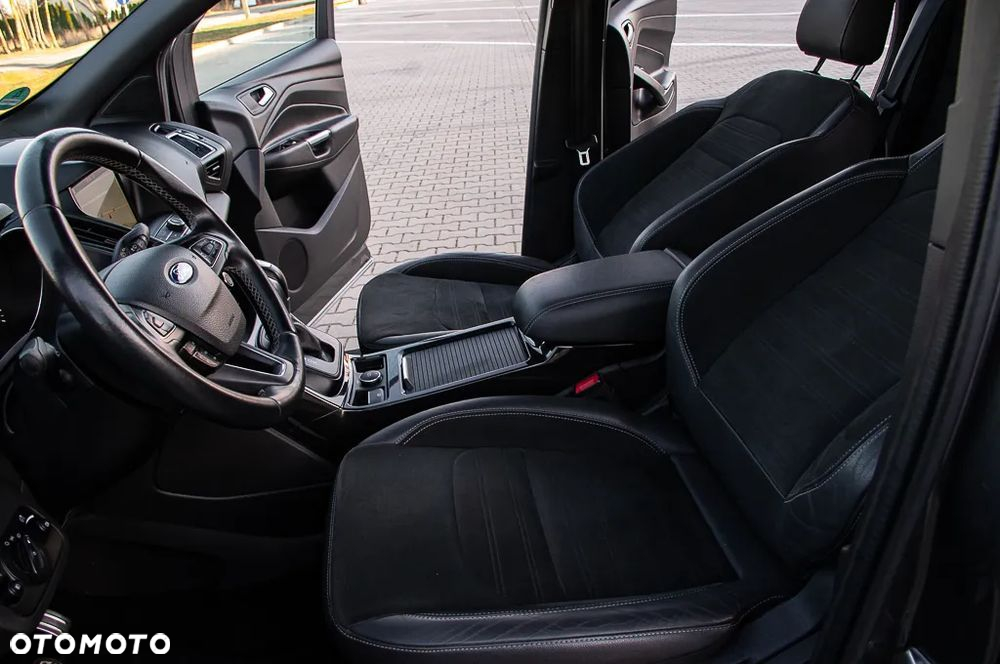 Ford Kuga 2.0 TDCi AWD ST-Line - 26