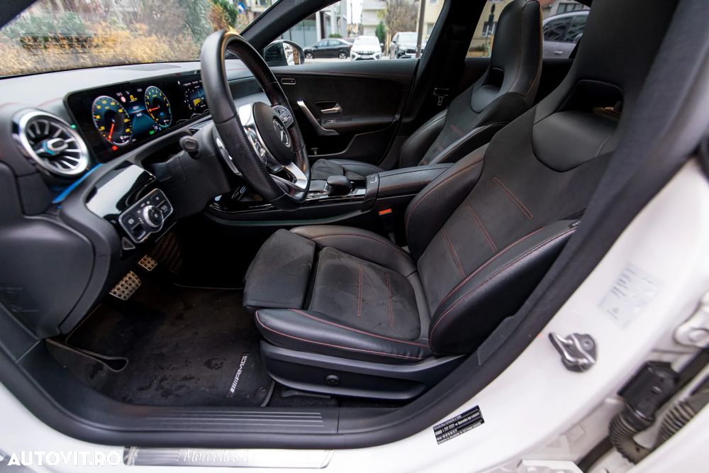 Mercedes-Benz CLA - 21