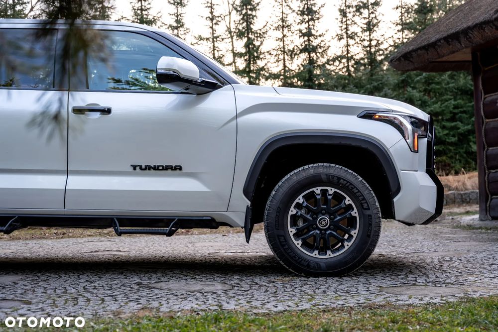 Toyota Tundra - 10