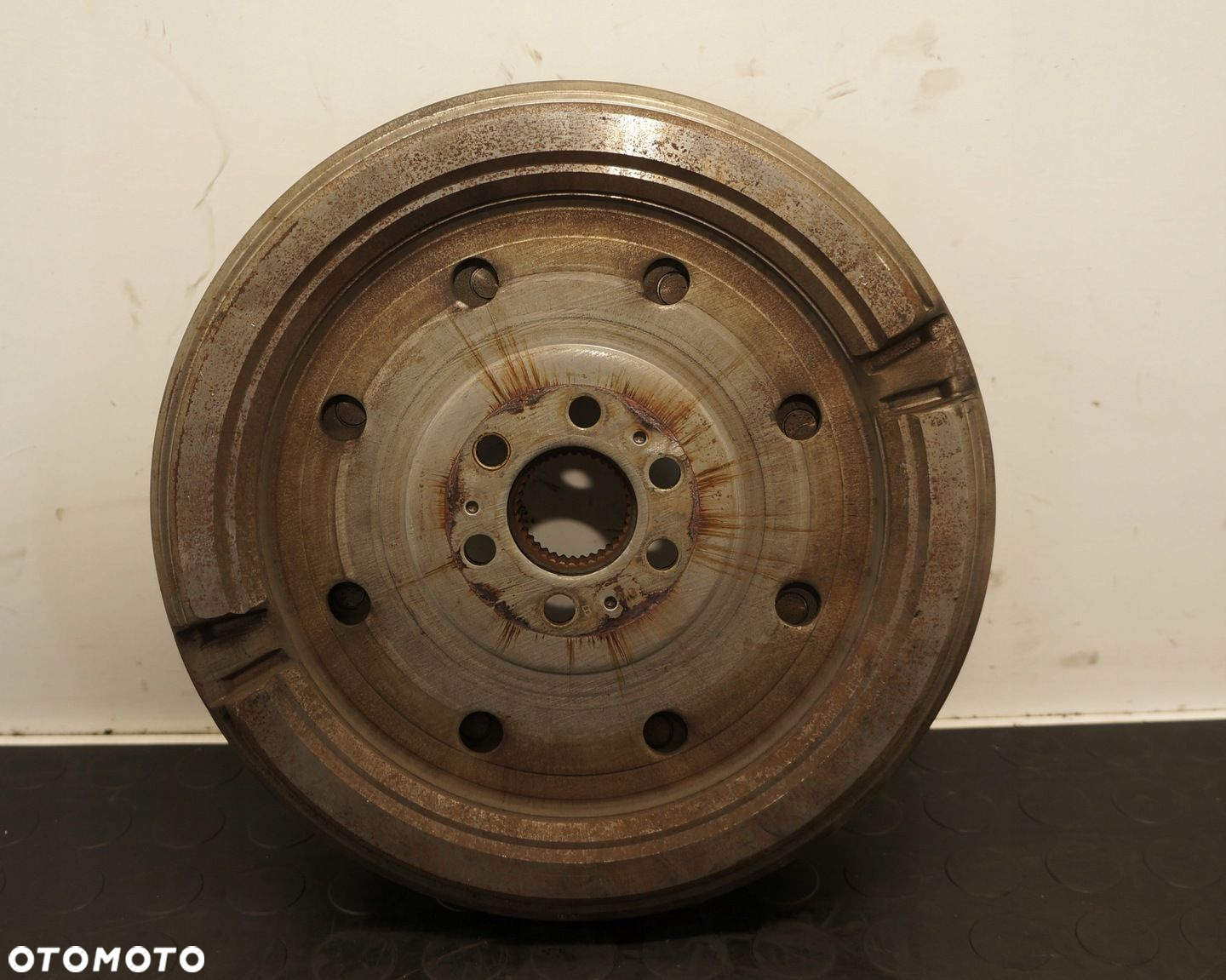 KOŁO ZAMACHOWE AUDI A4 B7 A6 C6 2,0TFSI 06F105266L - 2