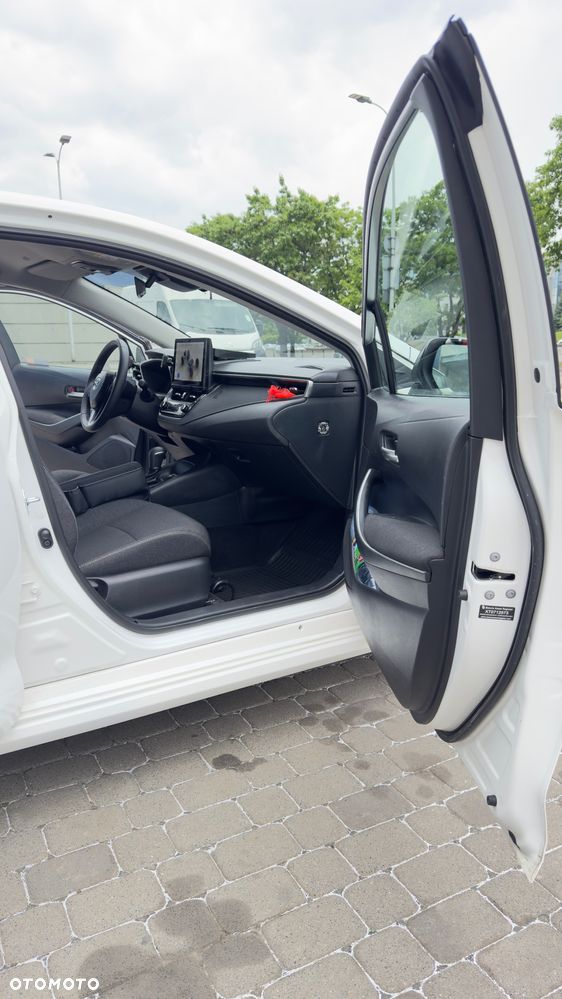 Toyota Corolla 1.8 Hybrid Comfort - 26