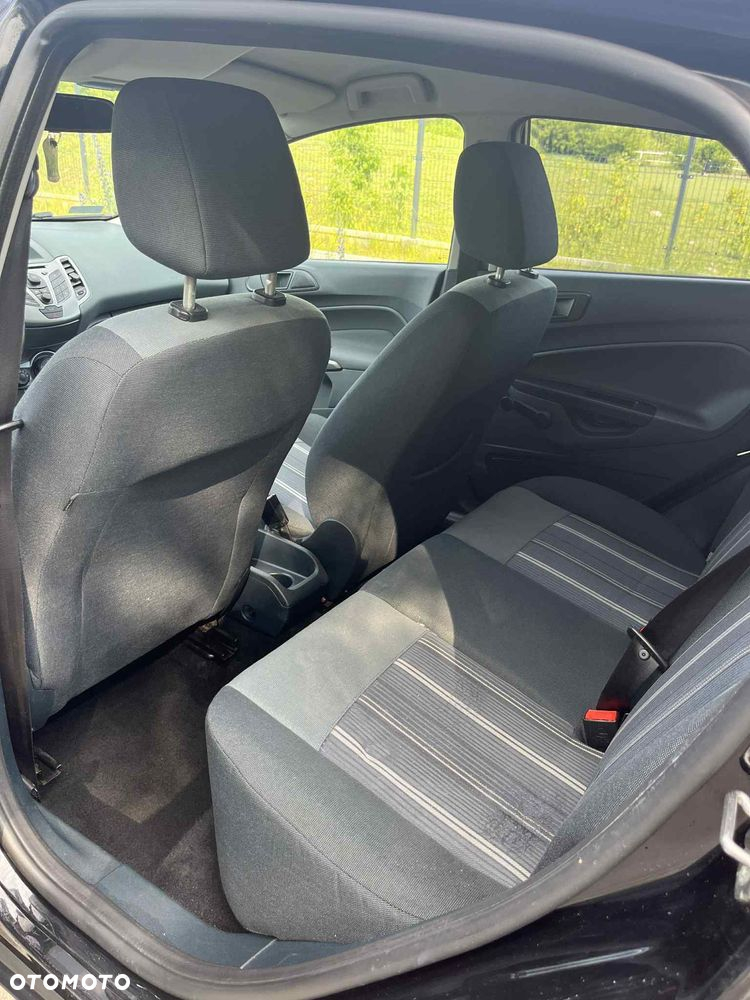 Ford Fiesta - 14