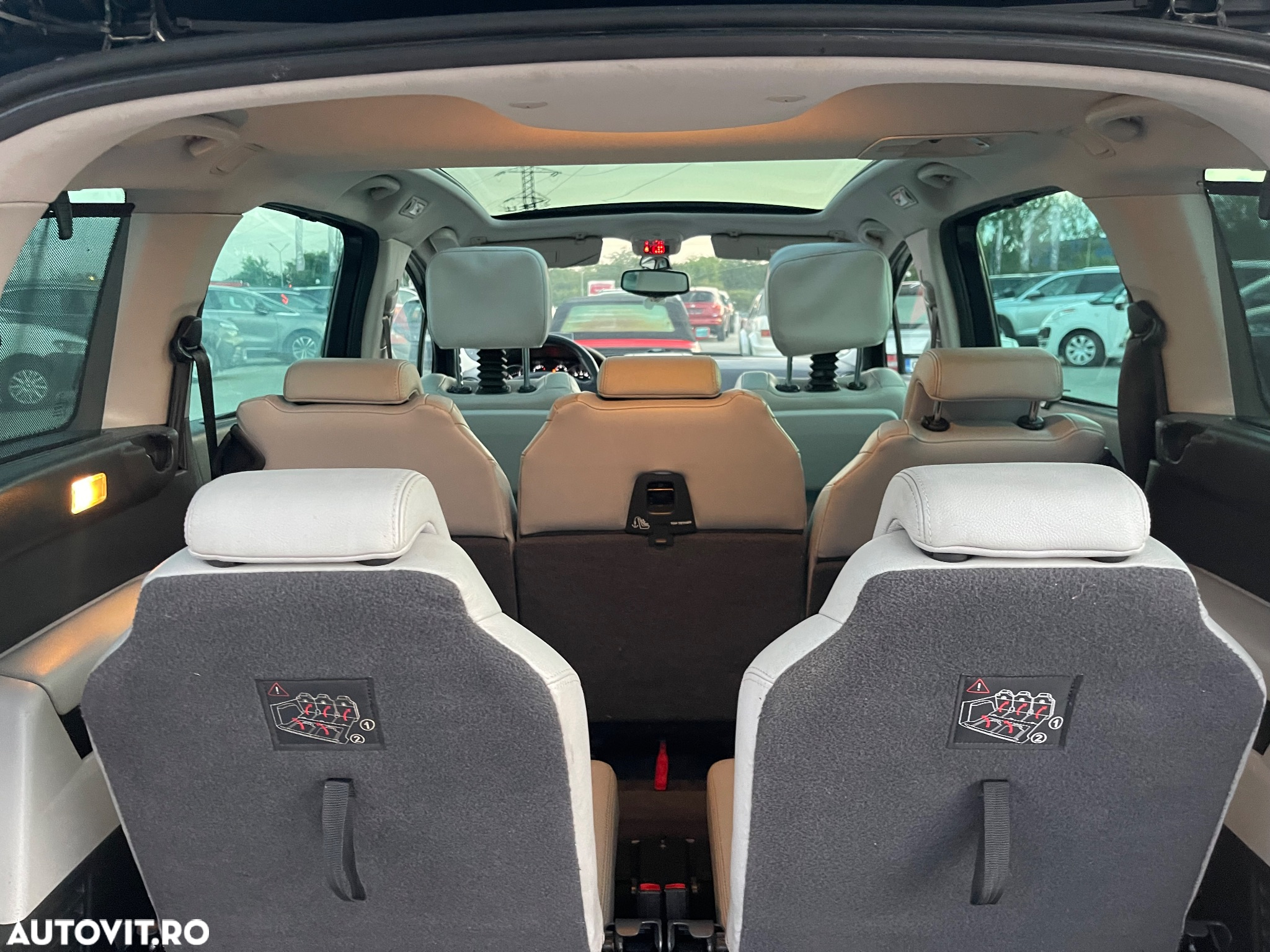Peugeot 5008 1.6 HDI Confort Pack - 14
