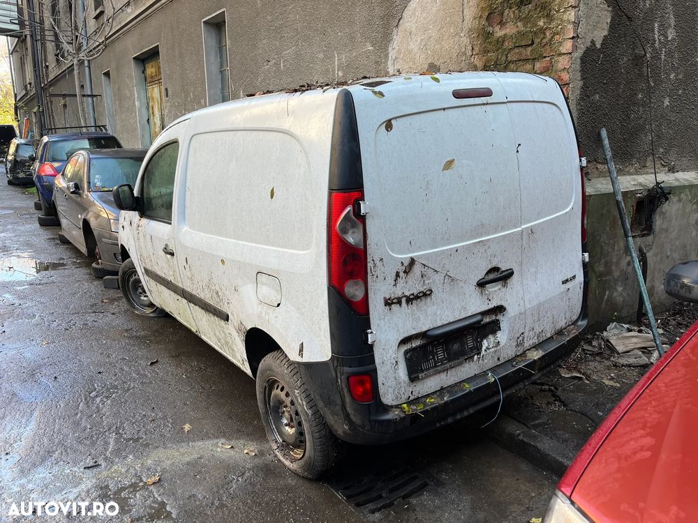 Dezmembrez Renault Kangoo alb 2012 - 5