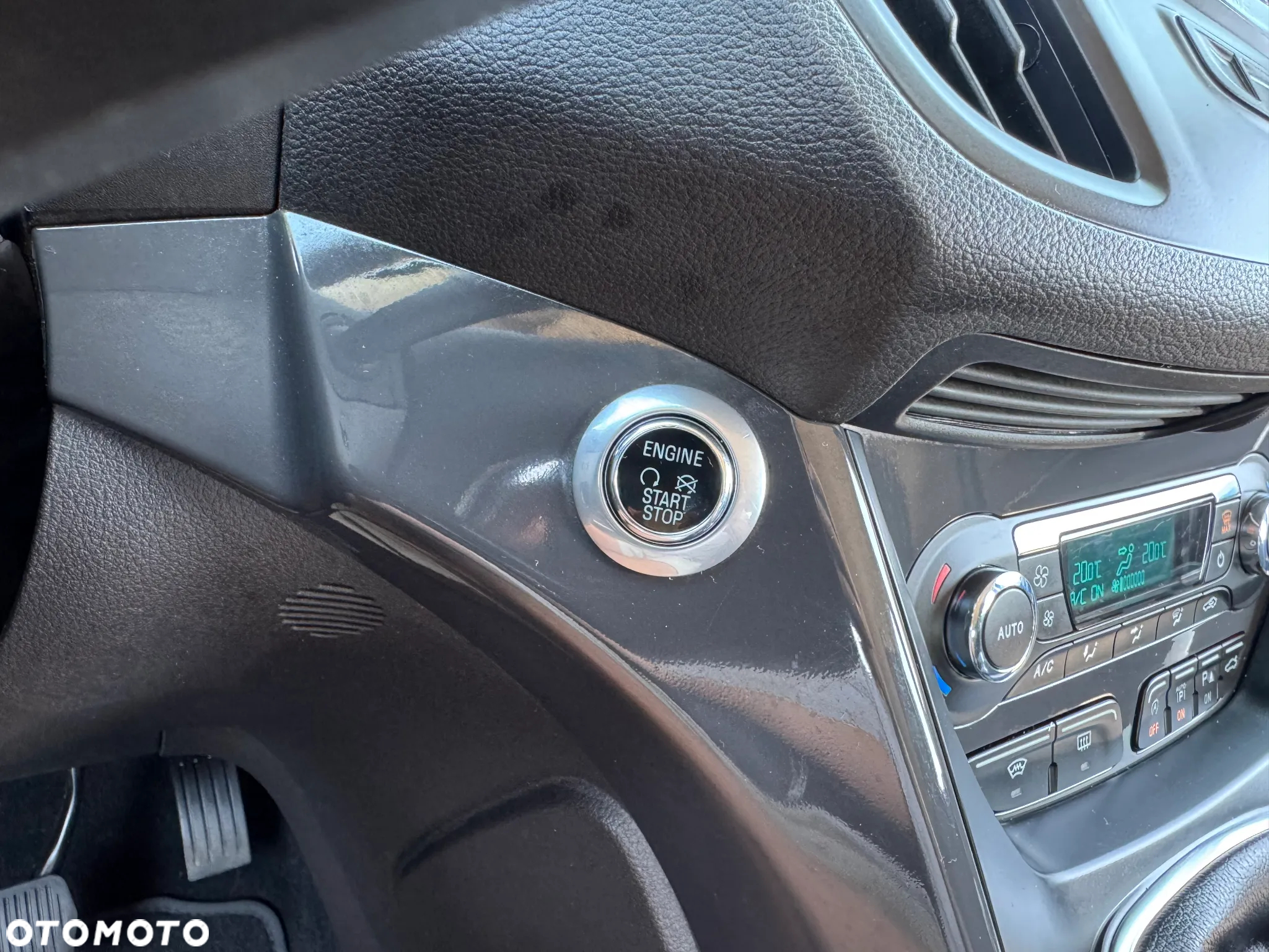 Ford Kuga 1.5 EcoBoost FWD Titanium - 20