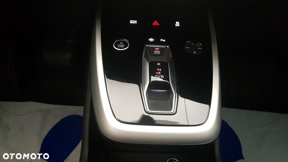 Audi Q4 e-tron - 25
