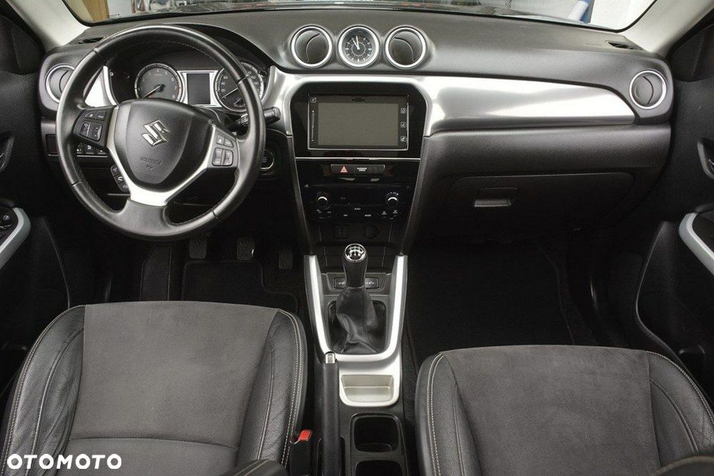 Suzuki Vitara 1.6 XLED 2WD - 17