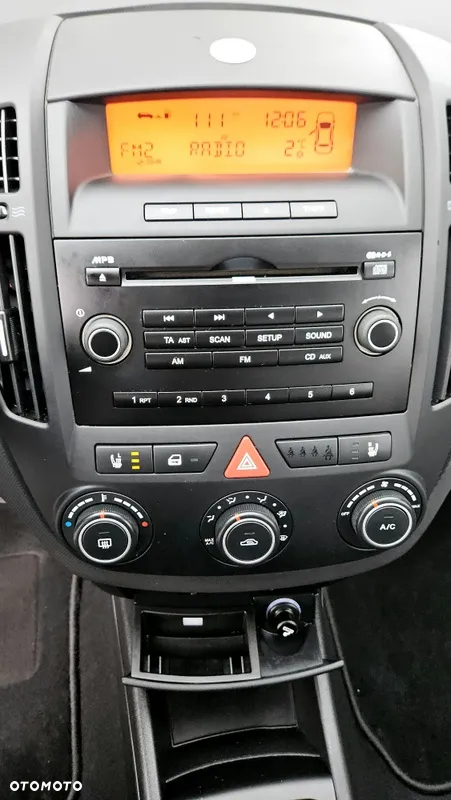 Kia Ceed Cee'd 1.6 Comfort - 13