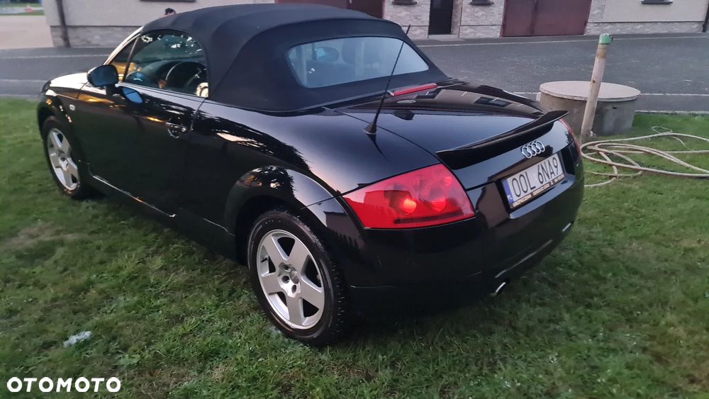 Audi TT Roadster - 3