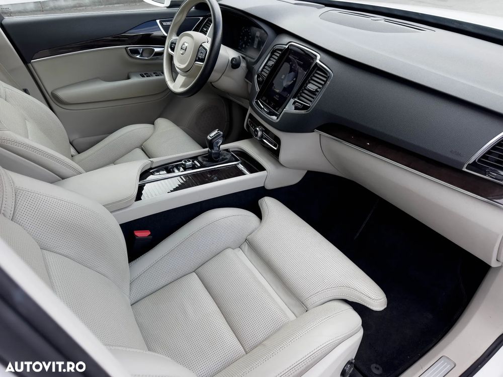 Volvo XC 90 D5 AWD Geartronic Inscription - 9