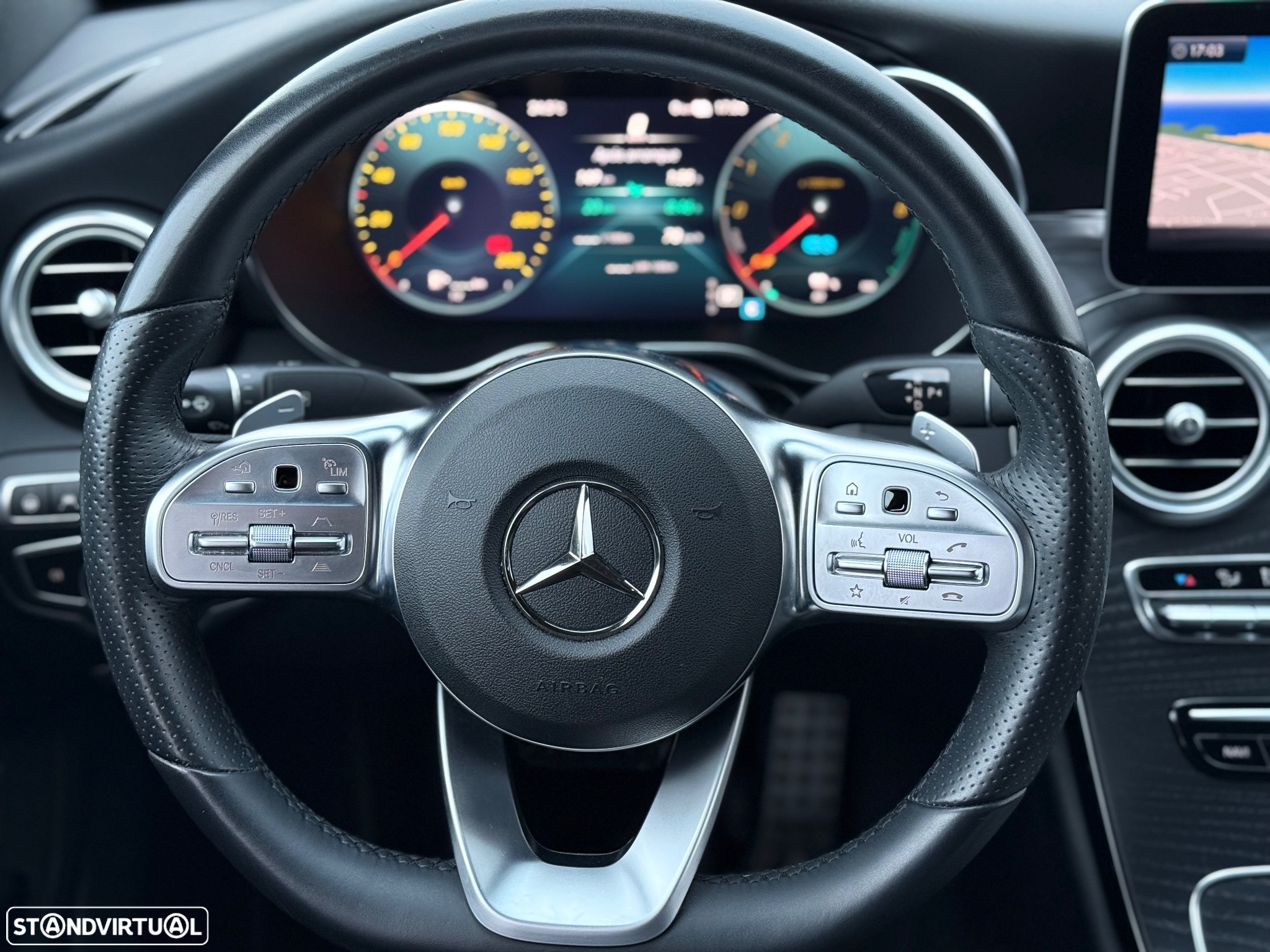 Mercedes-Benz C 300 de AMG Line - 21
