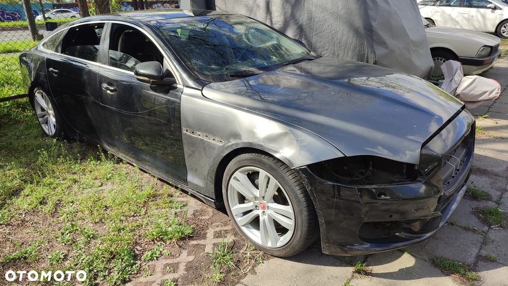 Jaguar XJ 3.0 T LWB Portfolio - 5