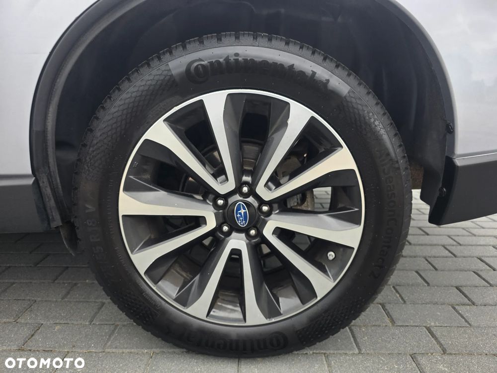 Subaru Forester 2.0 XT Platinum Lineartronic - 12