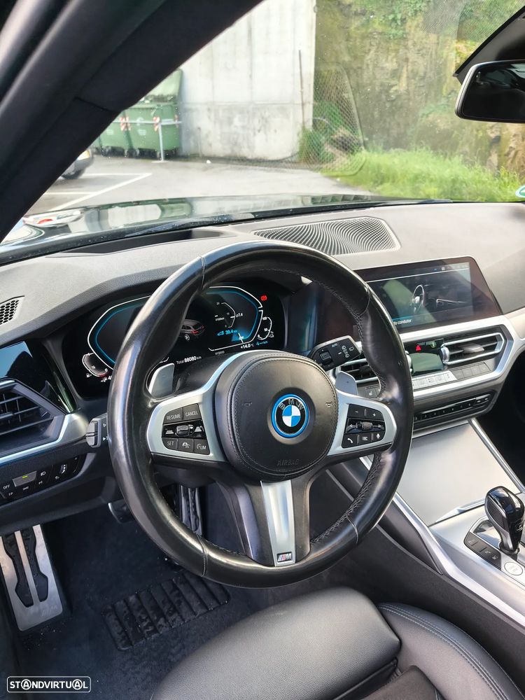 BMW 330 e Aut. M Sport - 12